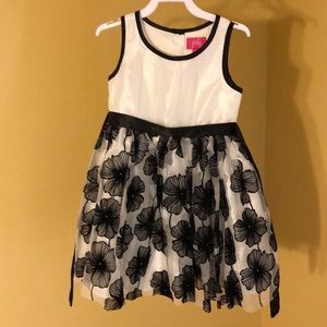 Little girls dress